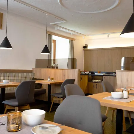 Hotel Garni Loewen