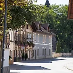 Hotel Garni Loewen 2*