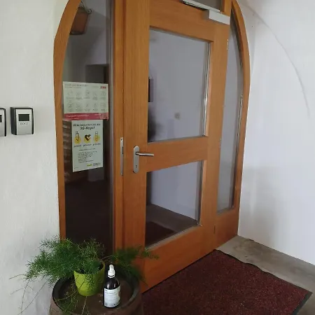 Garni Löwen