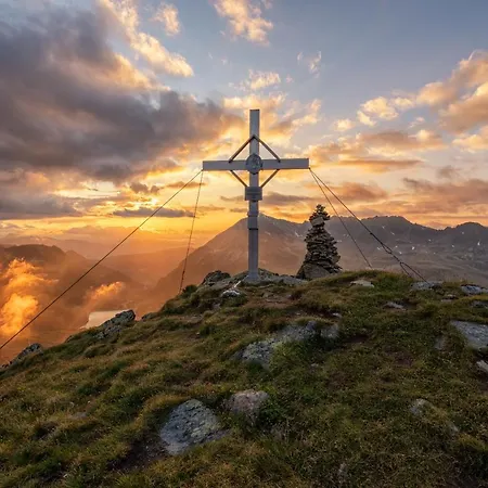 Garni Löwen Silz
